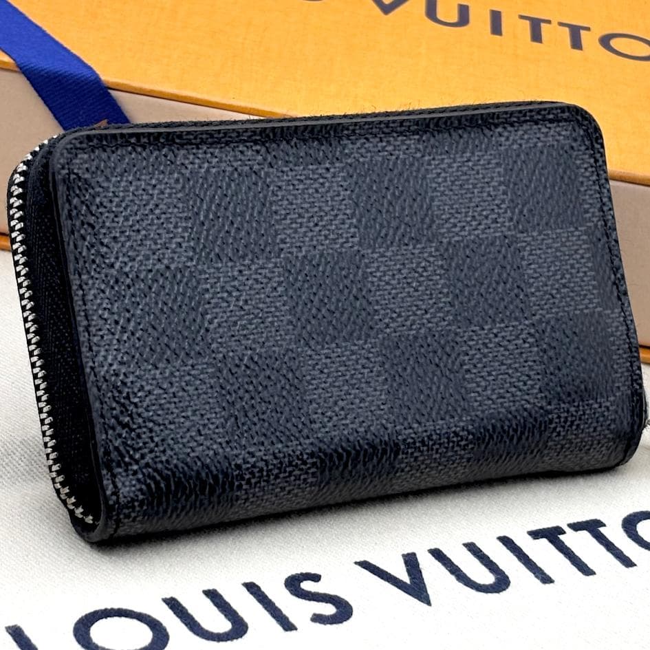 【極美品】ルイヴィトン　ダミエグラフィット　ジッピーパース 　ケース