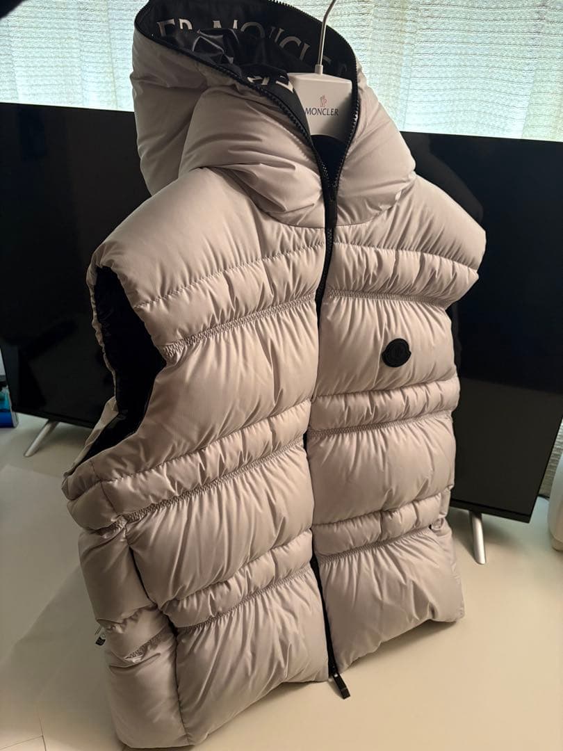 【新作】2025年冬　モンクレール　ダウンベスト　Moncler