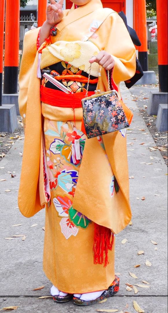 七五三　７歳　着物フルセット 女の子／山吹色／友禅／着付け小物付き