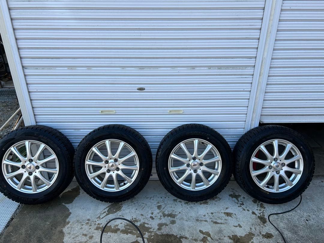 DUNLOP スタッドレスタイヤ 185/65R15 4本セット