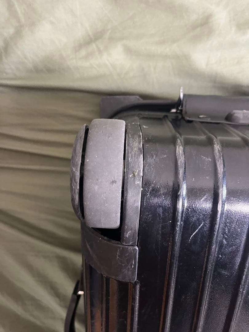 RIMOWA ブラック キャリーケース サルサ　廃盤