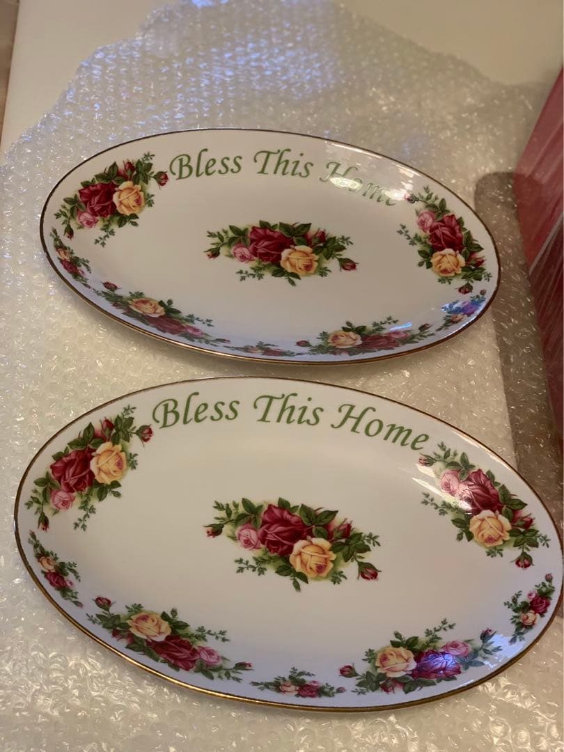 1.  Bless this  2点 set