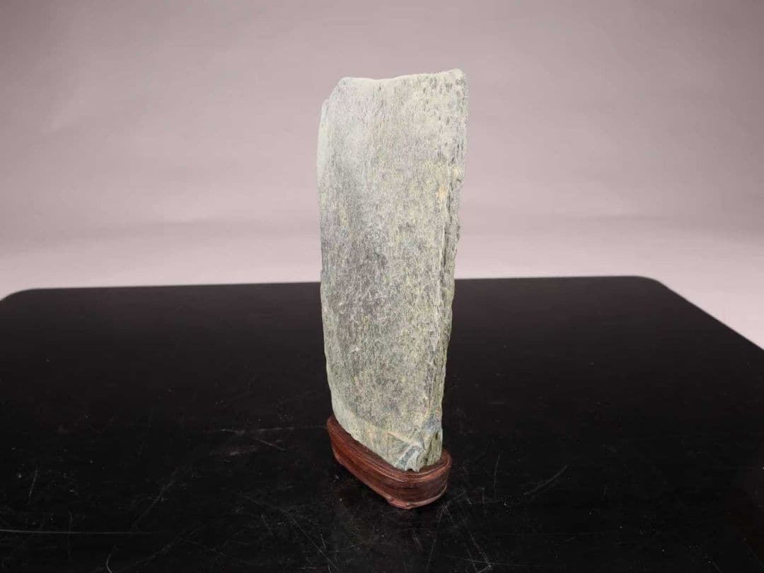 A1072賞石 飾り石 天然石 台付き 置物 箱付き ｝