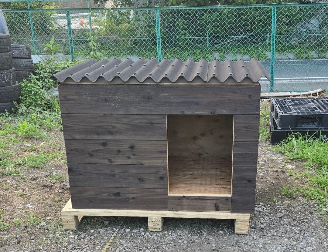 木製犬小屋 焼杉使用