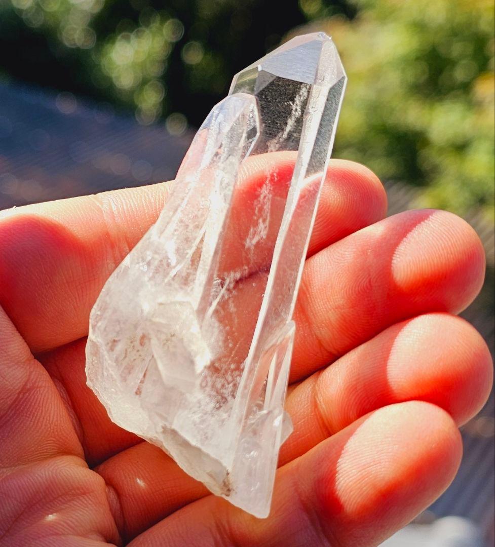 虹入り‼️高い波動‼️ヒマラヤのレムリアン ネパール マカルー産 水晶