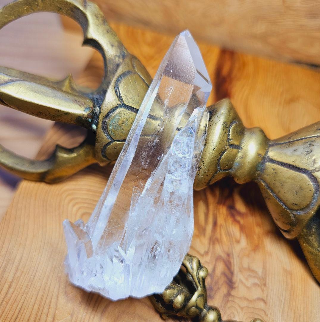 虹入り‼️高い波動‼️ヒマラヤのレムリアン ネパール マカルー産 水晶