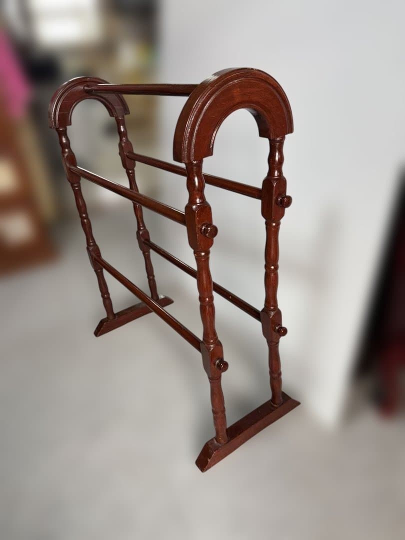 クラシック木製タオルラック マホガニー調 バスタオルスタンド 当時物 ヨーロッパ