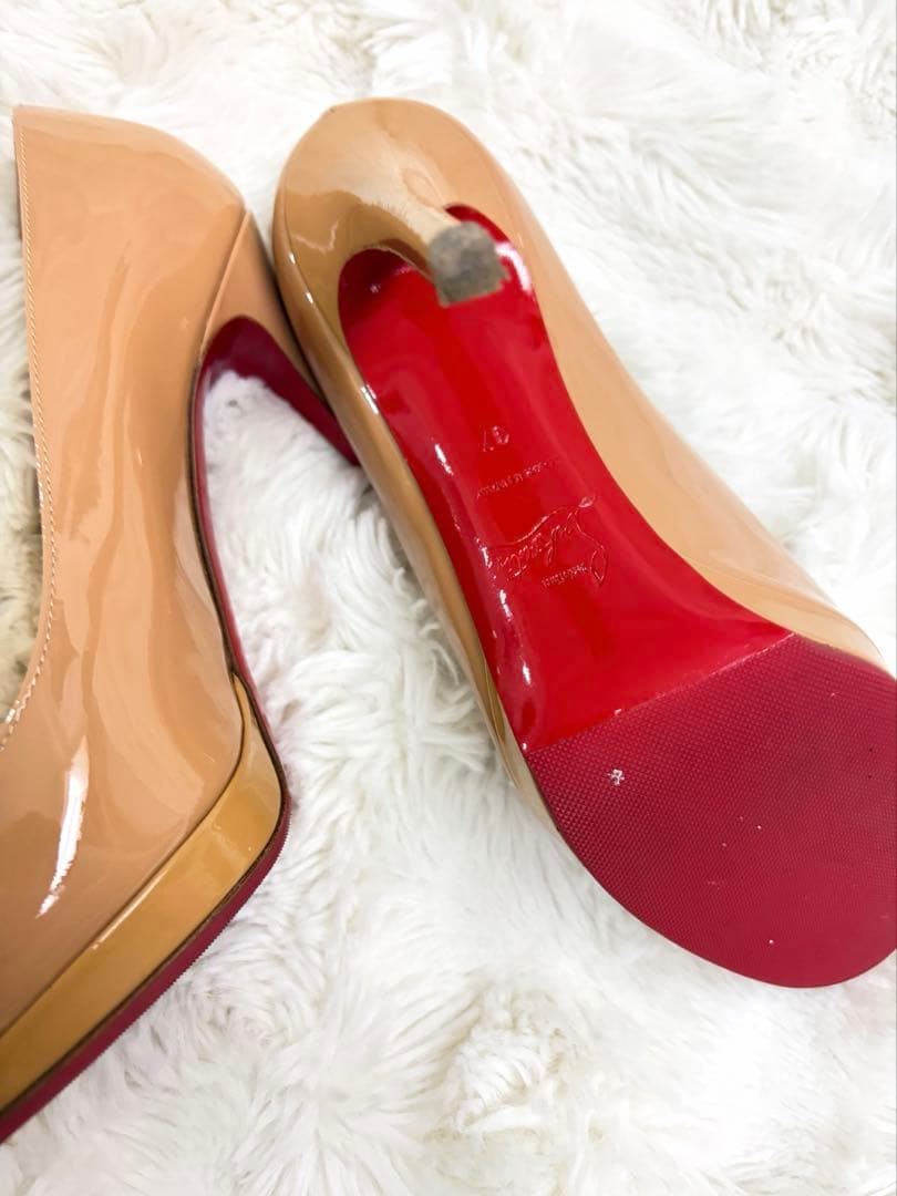 クリスチャンルブタン　パテントレザーパンプス ベージュ24㎝　37 結婚式