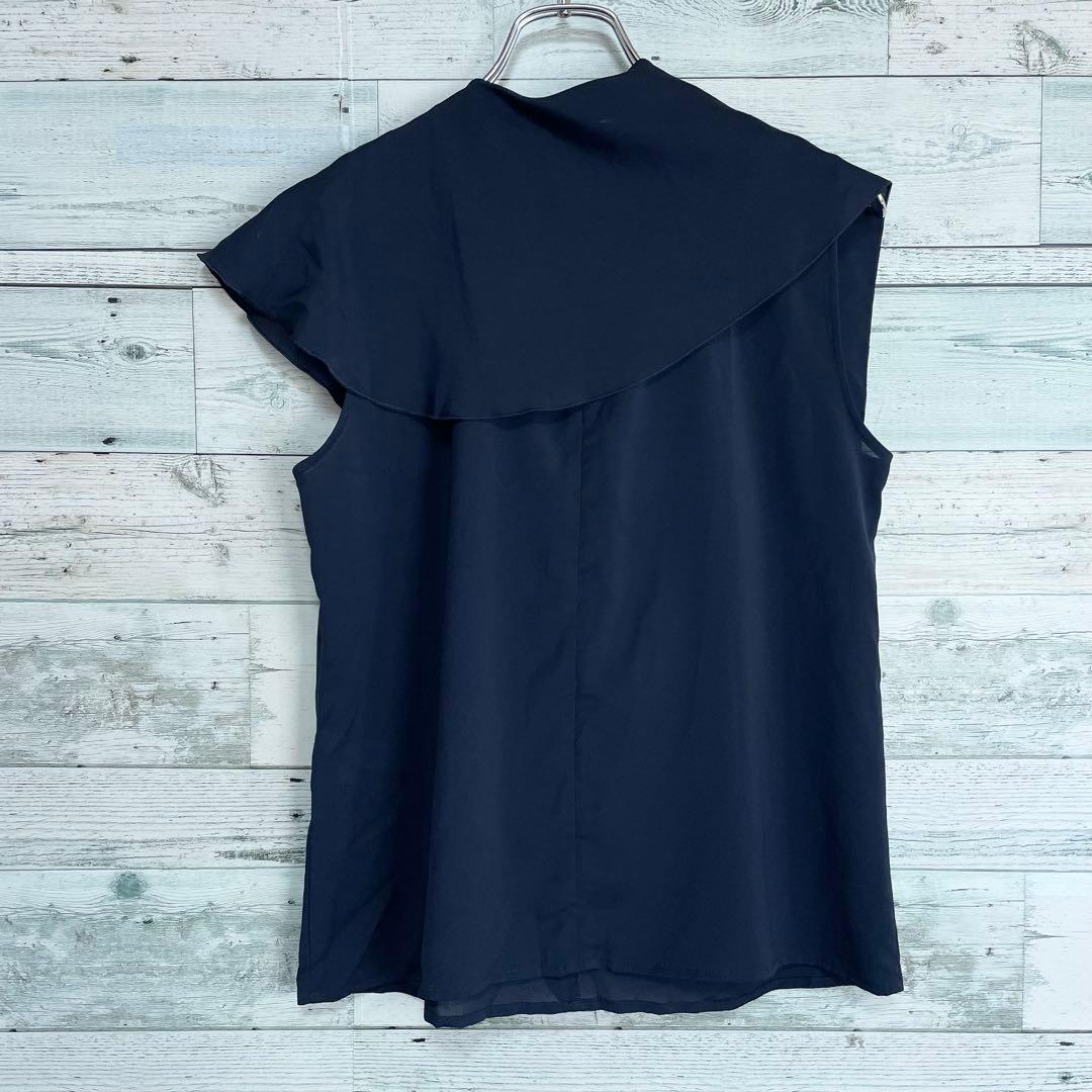 ☆ほぼ未使用☆モラビト　アシンメトリーブラウス　デザイナーズ　装飾パーツ付き