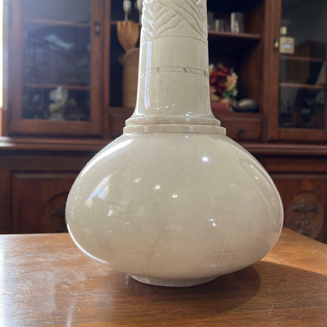 k155 スペイン製 石彫刻のフラワーベース 飾り壺 ホワイト系 アラバスター