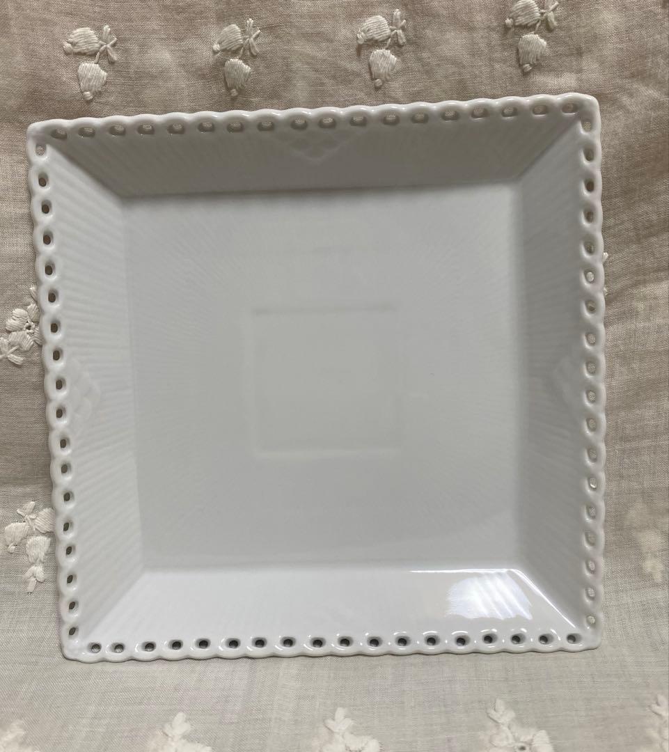 ロイヤルコペンハーゲン ホワイトフルーテッドフルレース スクエア14㎝ペア