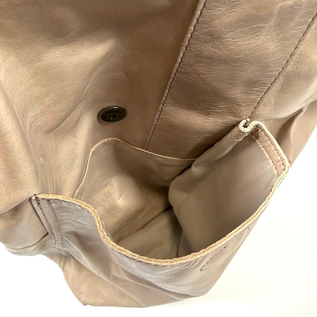 【未使用に近い】ヨーガンレール　トートバッグ　シワ加工　馬革　アイボリー