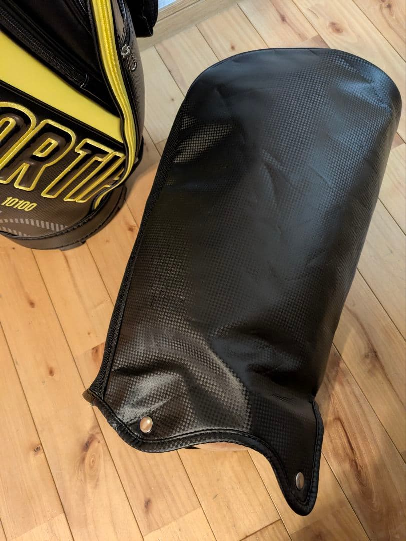 ルコック キャディバッグ【綺麗】9.0型 3.1kg 後期 右向ロゴ値下げ‼️