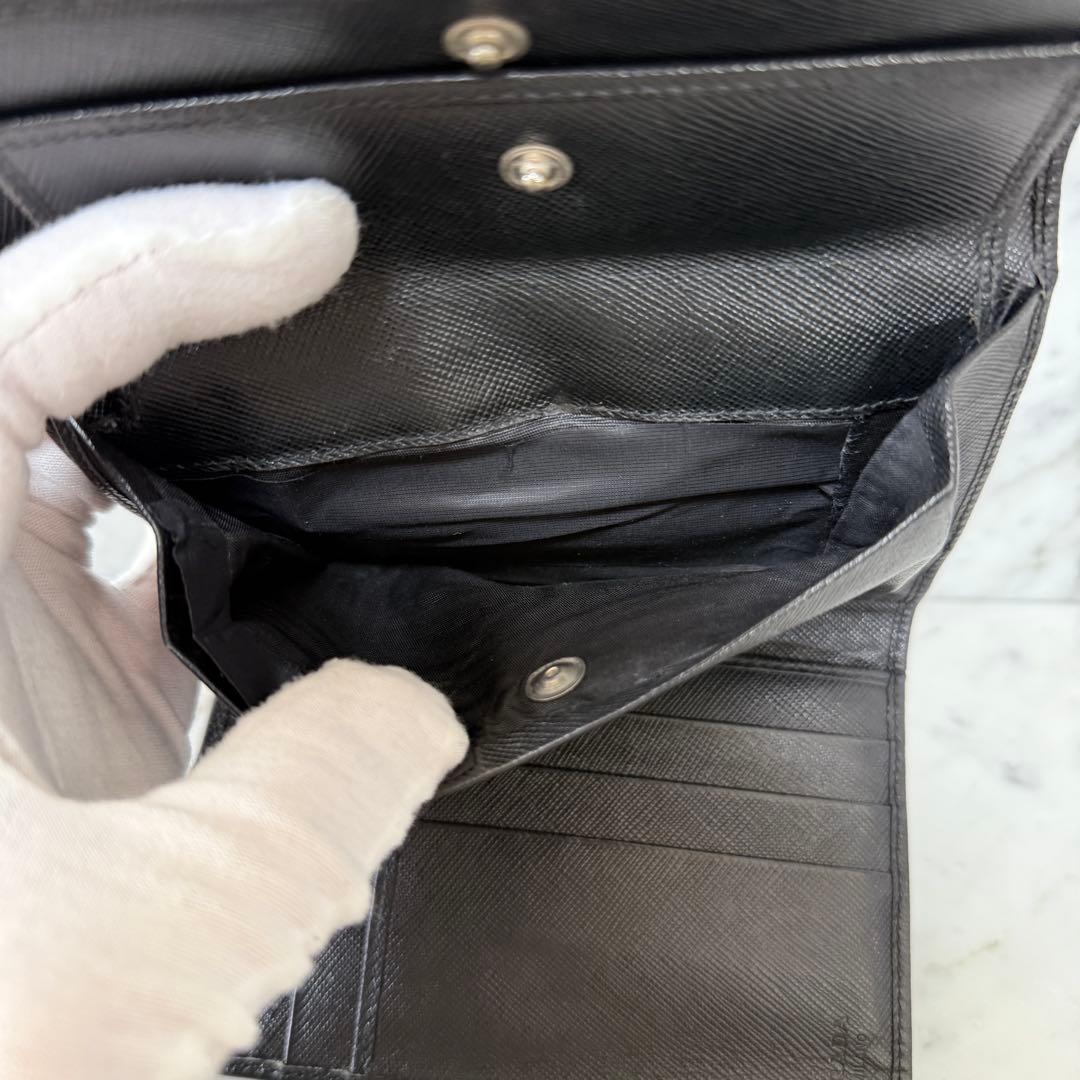 PRADA プラダ 三つ折財布 ブラック 黒 サフィアーノ トライアングル