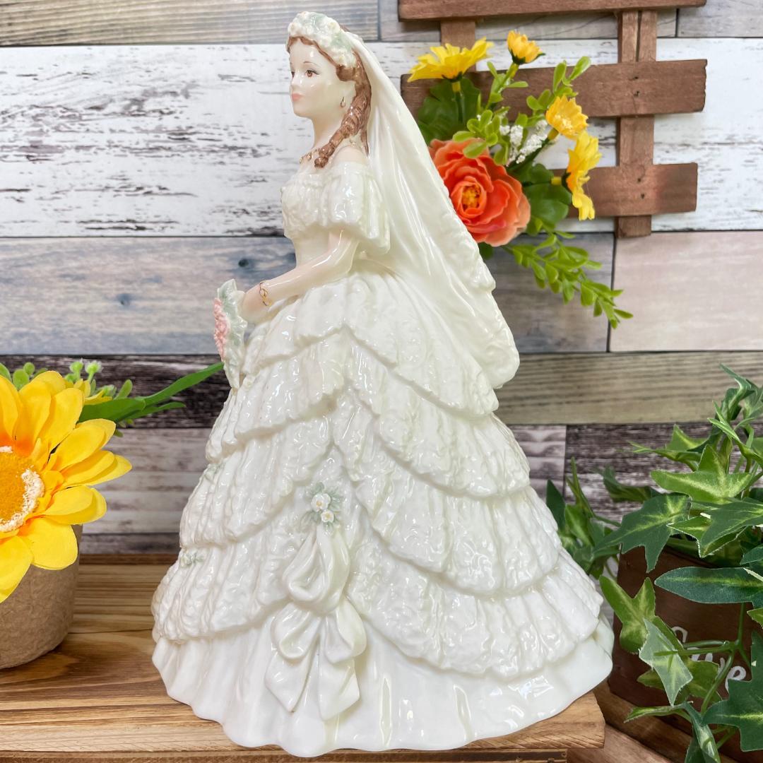 プリンセス　アレクサンドラ　ウエディング　コールポート　フィギュリン 人形　置物