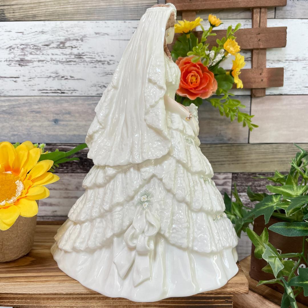プリンセス　アレクサンドラ　ウエディング　コールポート　フィギュリン 人形　置物