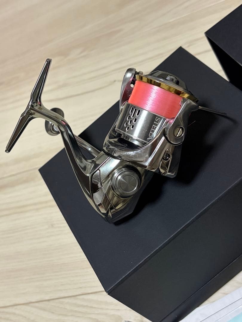 シマノ　18ステラ　C2000SHG 超美品　付属品完備