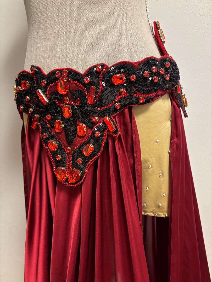 bbb＊エジプト製＊ベリーダンス 衣装セットアップ (赤と黒)オリエンタル