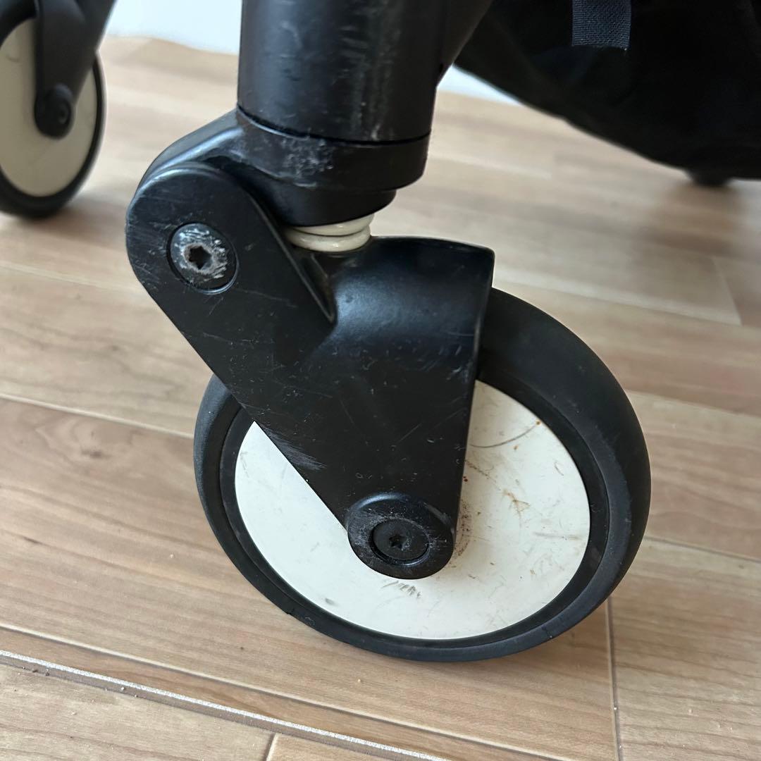 Babyzen Yoyo 6＋　ベビーカー　ブラック　ホワイト