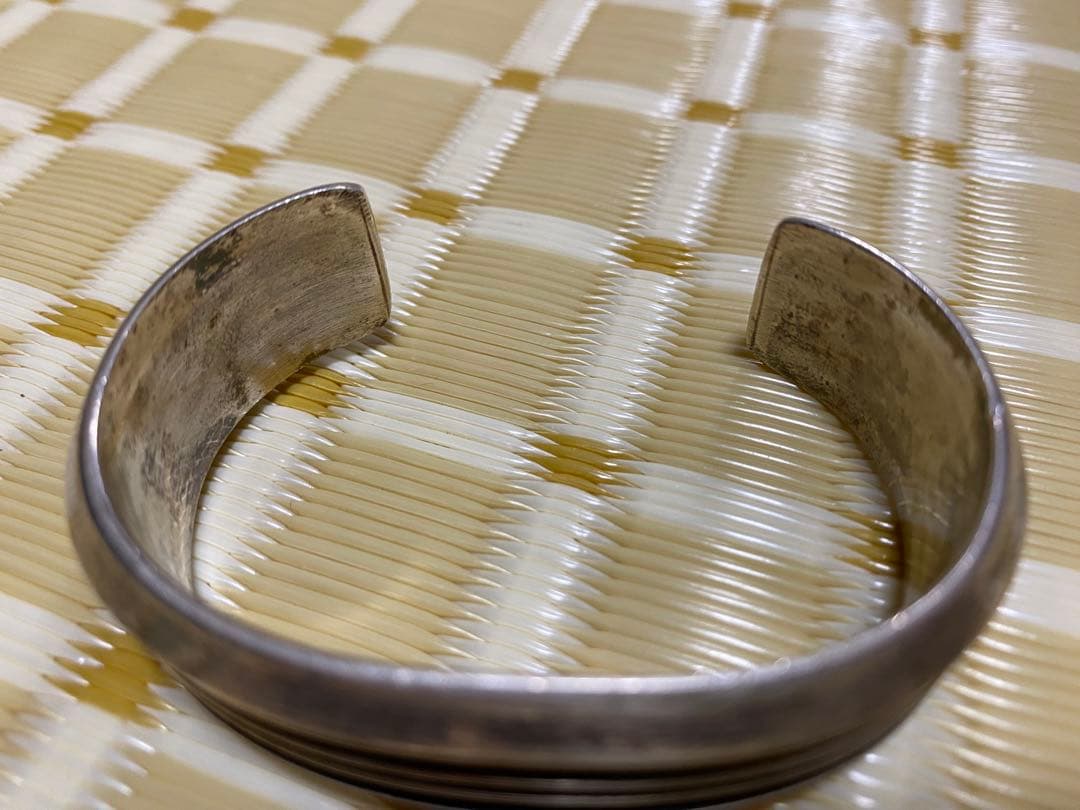 TOM HAWK? ストライプシルバーバングル