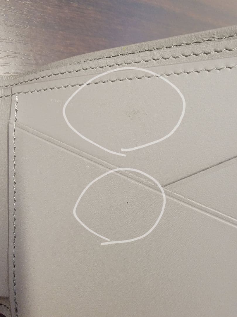 Louis Vuitton グレー 二つ折り財布