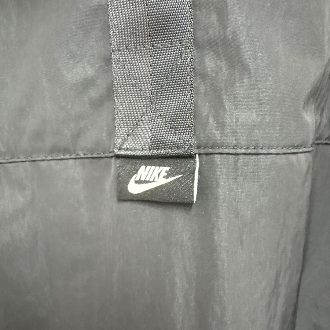 NIKE ナイロンパーカー　ナイロンジャケット　スポーツウェア　ナイキ