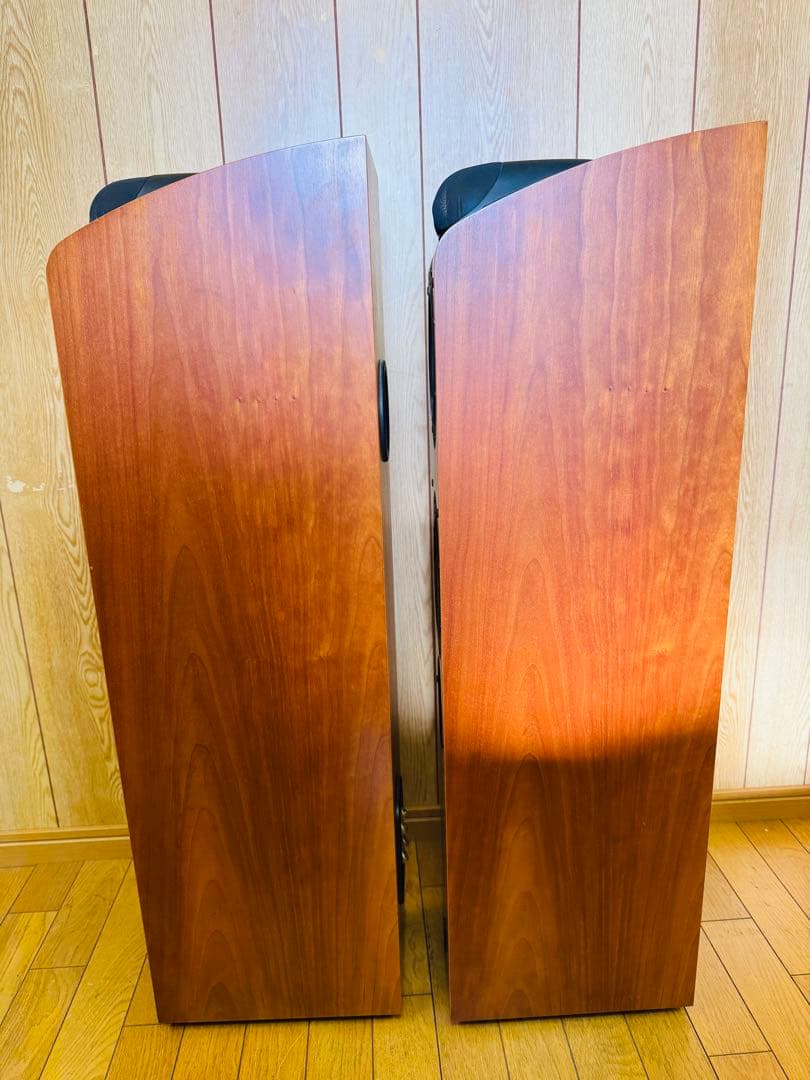 B&W Bowers & Wilkins 704 トールボーイ スピーカー