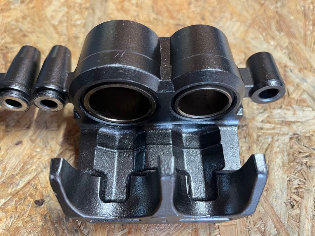 ゼファー400 左右キャリパー 純正ピストンシール交換済み 送料込み