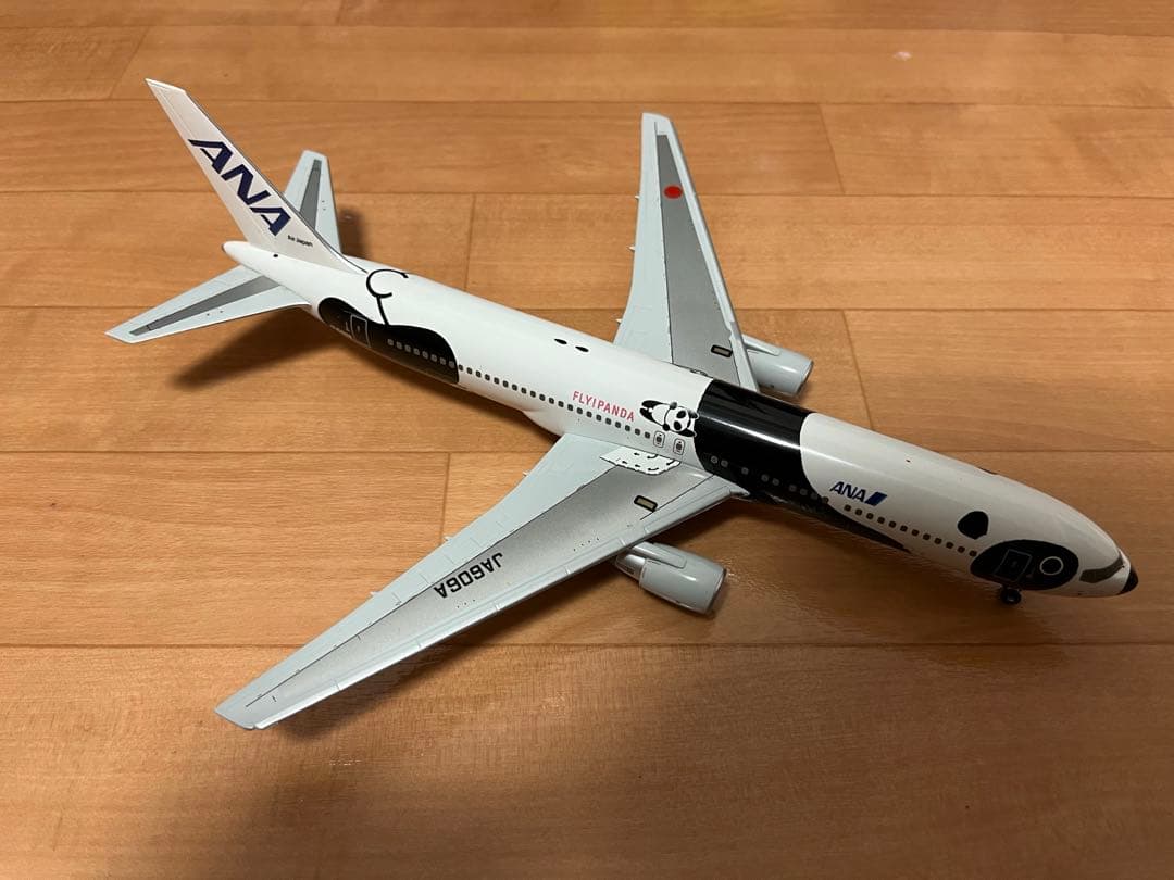 全日空商事ANA B767-300ER FLY!パンダ　JA606A 1/200