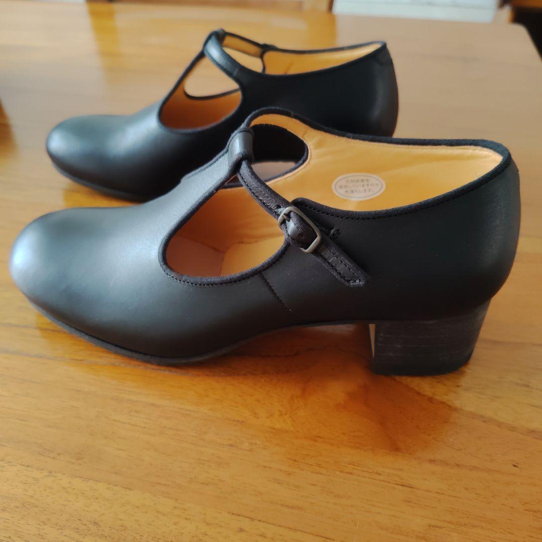 【最終値下げ】スペースクラフト　ブラックレザー Tストラップ 中ヒール