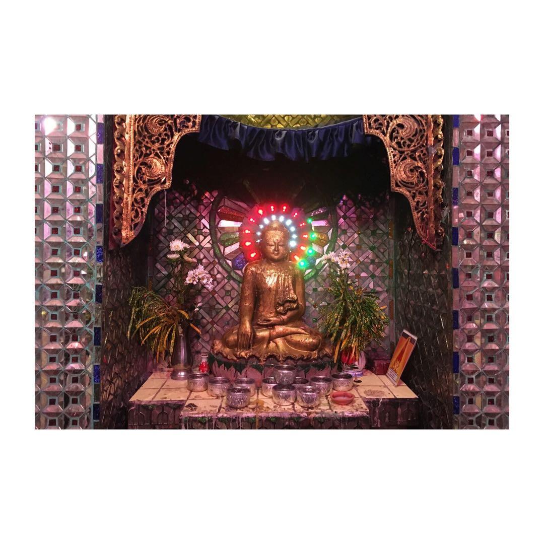 翡翠バングル 内径67 本物 ミャンマー産ブレスレット 腕輪 鑑定書付属 新品