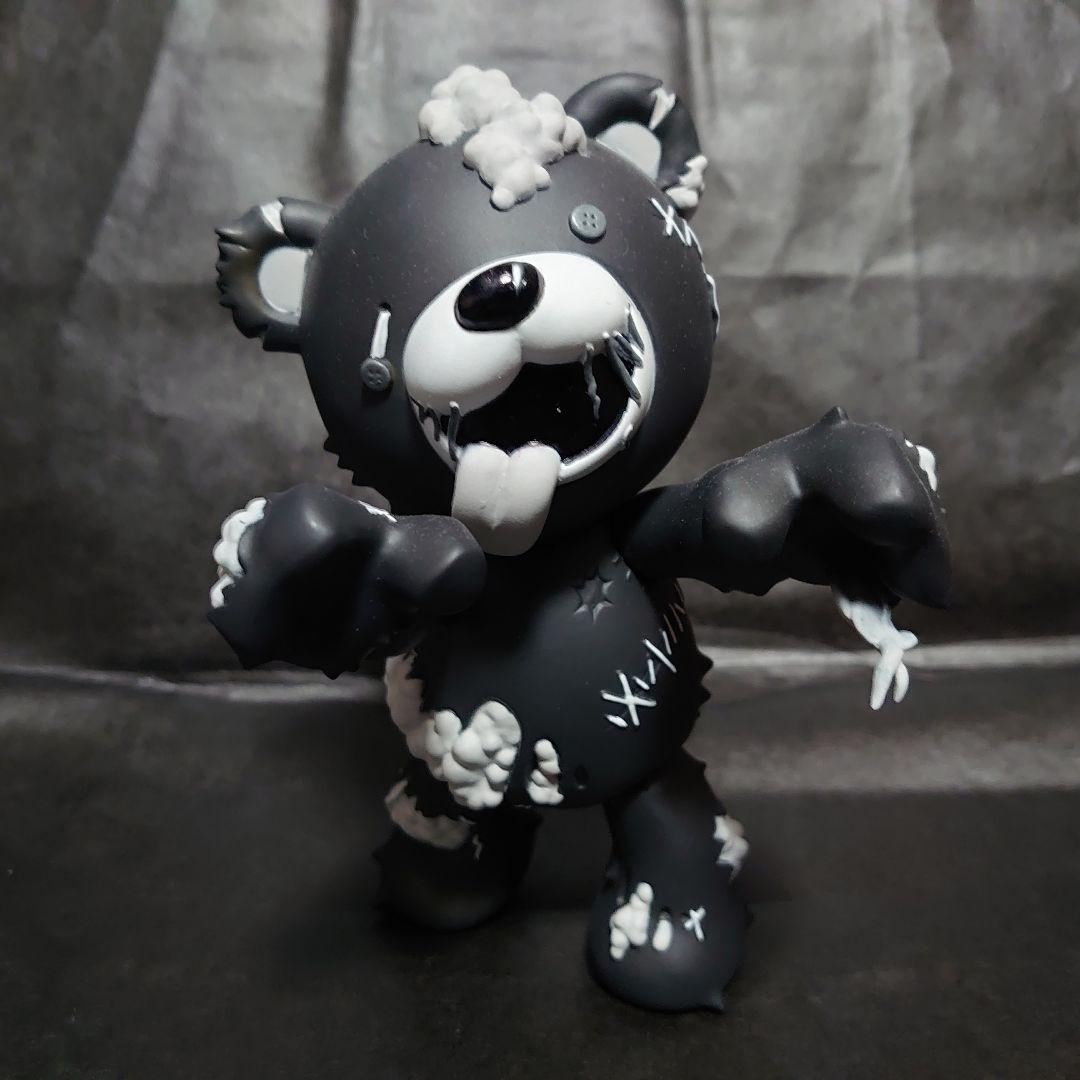 Art Studio 「SHOT!」ゾンベアー ソフビ モノクロ ver