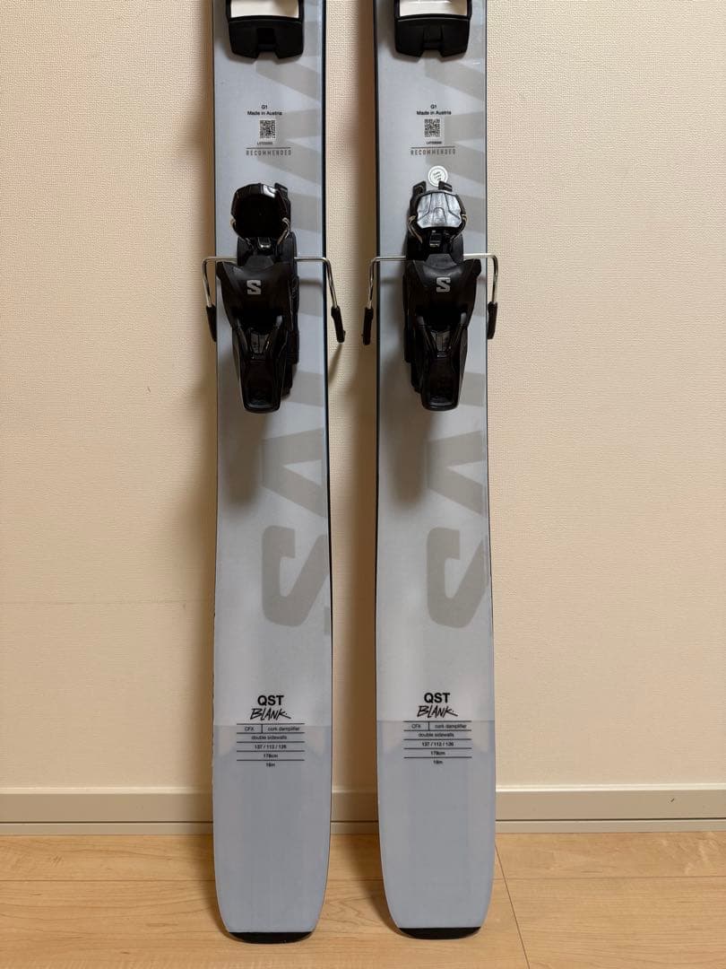 SALOMON QST BLANK スキー パウダー フリーライド