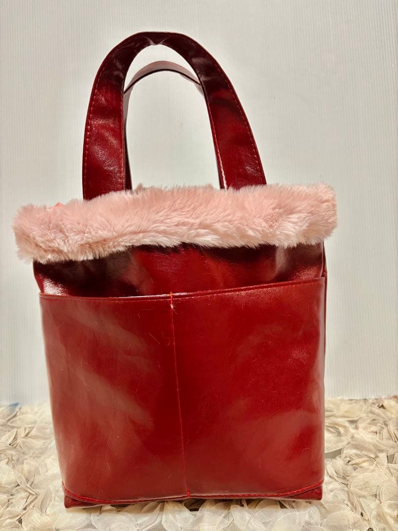 コヤンイサムチョン　フェイクレザーのトートバッグ