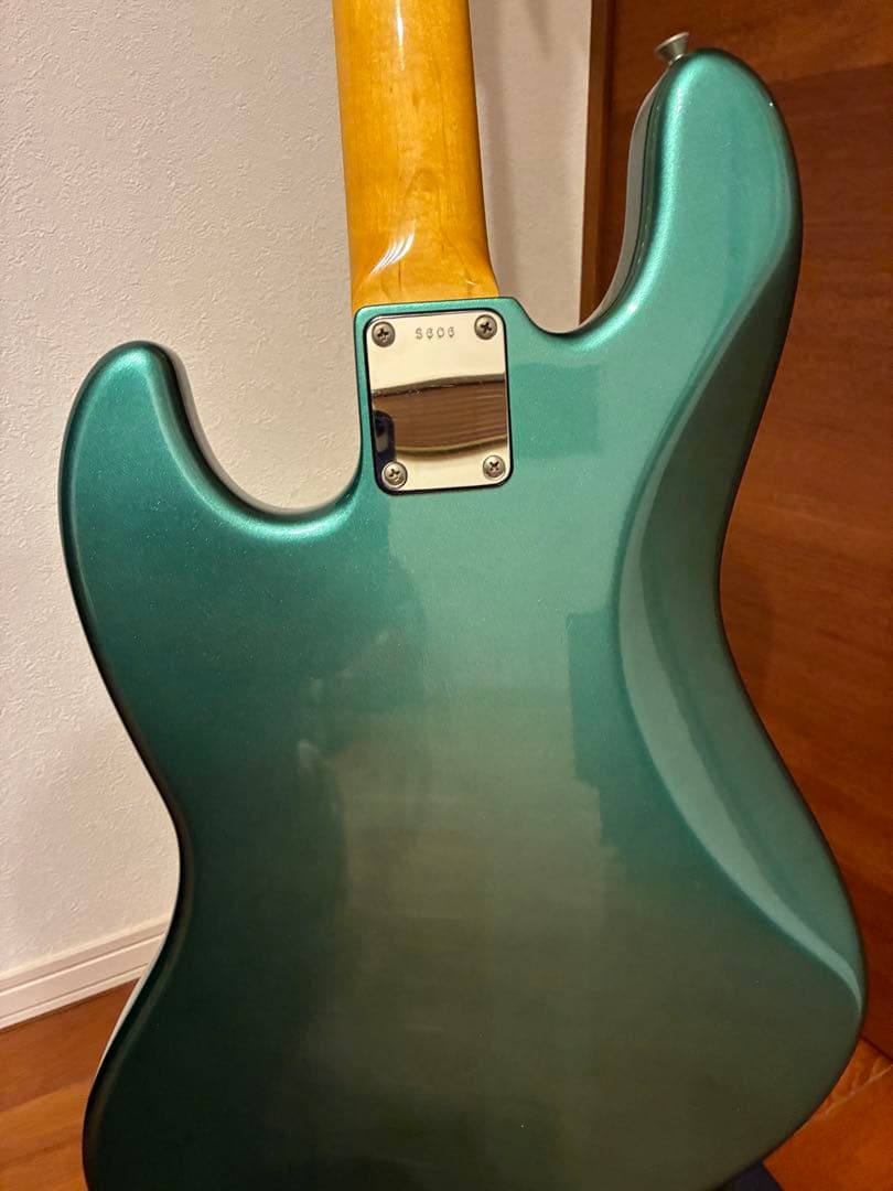 ハカランダ指板ラムトリックカンパニー　Sonic ジャズベース　SJB