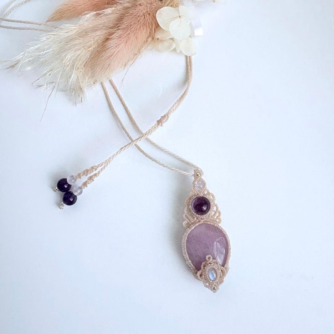 ♡新春sale♡クンツァイト×アメジスト×ムーンストーンのマクラメネックレス