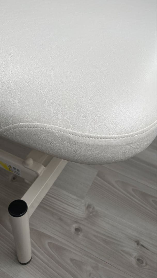 【最終値下げ】美品　高田ベッド　電動昇降式ベッド　施術ベッド　幅70cm