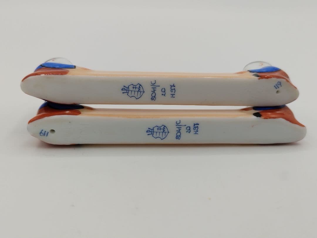 HEREND　マンダリン　 ナイフレスト&箸置き　2本陶器製 唐子人形装飾