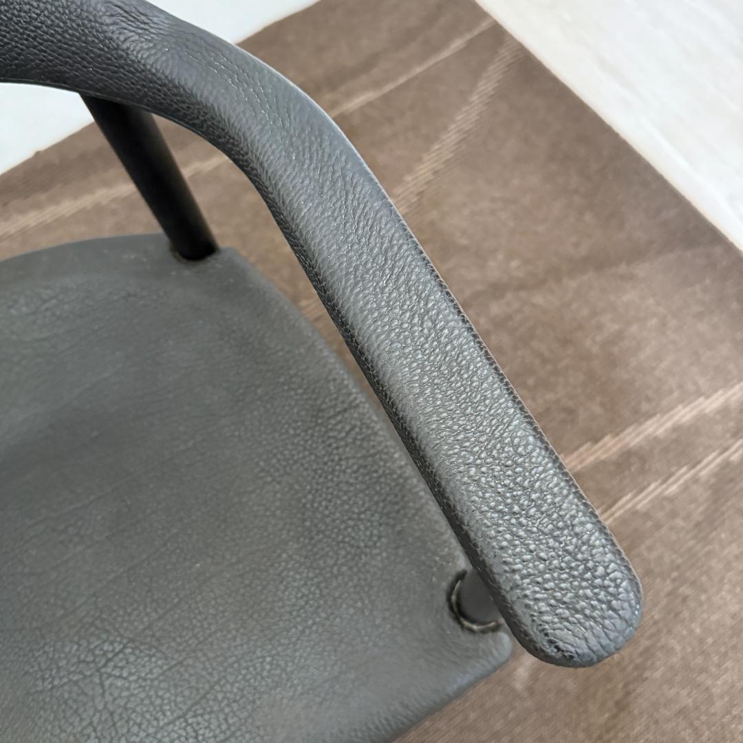 カッシーナ　インターデコール　ストラスルコレクション　レオナルド　アームチェア