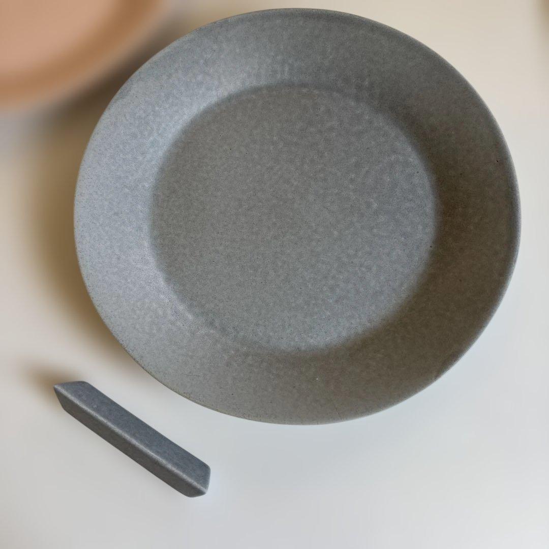 村上雄一さんリムプレートカトラリーレスト4点セット薄墨色桜色