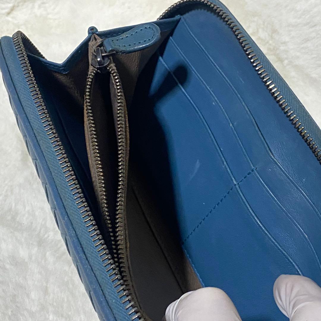 美品 ボッテガヴェネタ ラウンドジップ イントレチャート 本革 長財布 希少色