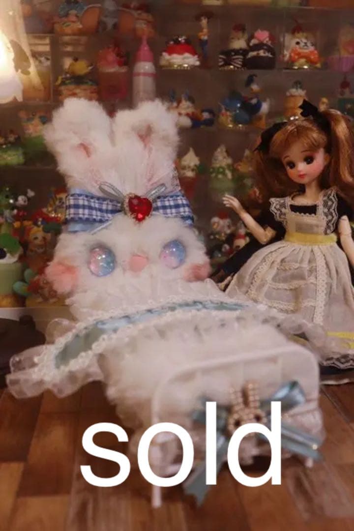 うさぎ　ドールベッド　1/12  ドールハウス　ブライス　リカちゃん　オビツ11