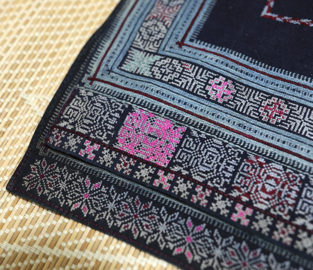 烏当ミャオ族 上衣｜民国期｜植物染め｜手刺繍｜民族衣装 Ethnic dress