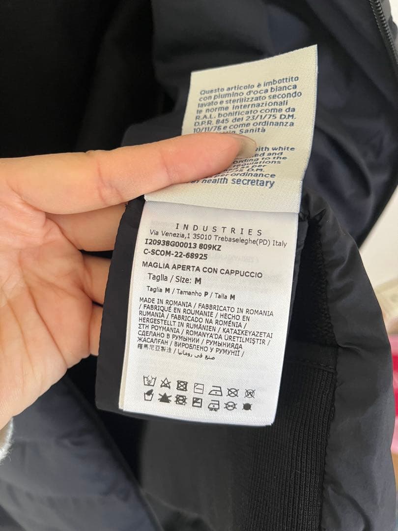 ⭐︎MONCLER ブラックダウンパーカー⭐︎