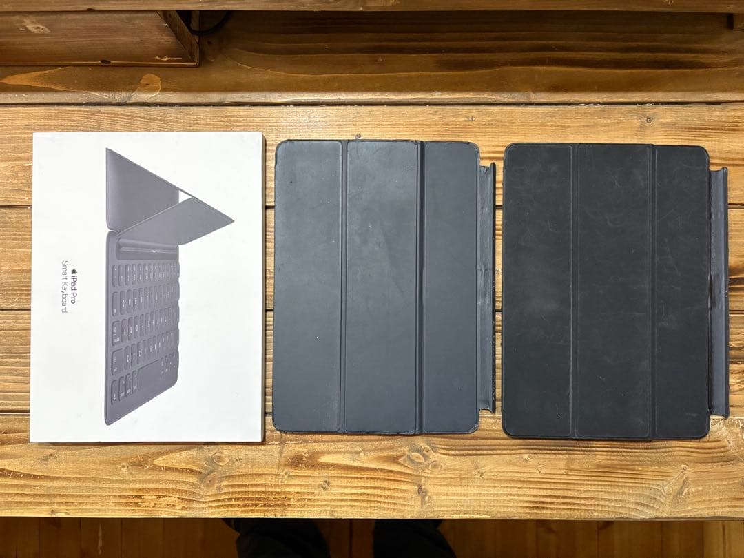 iPad pro 10.5 セルラーモデル、キーボード、充電スタンド等セット