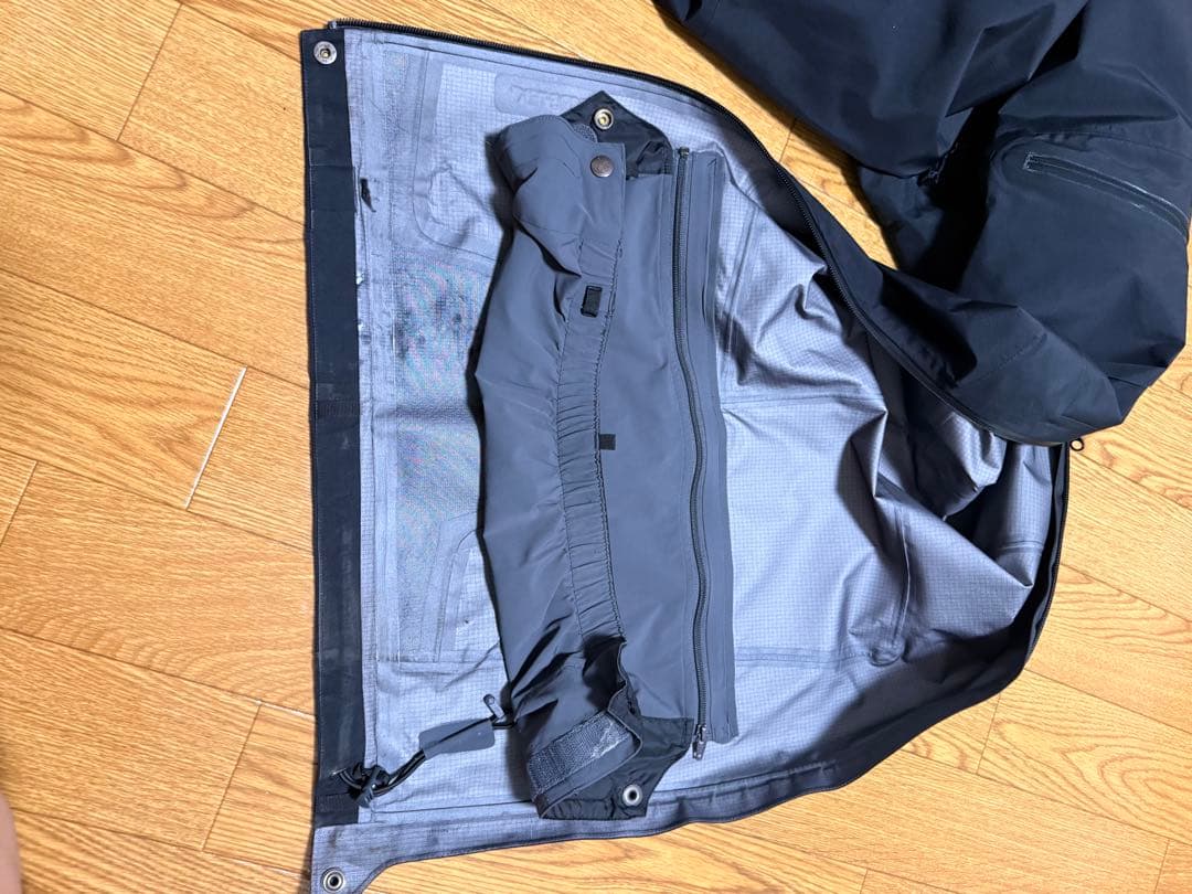 【♪ラナ♪ 】norrona Gore-tex スノボウェアパンツのみ