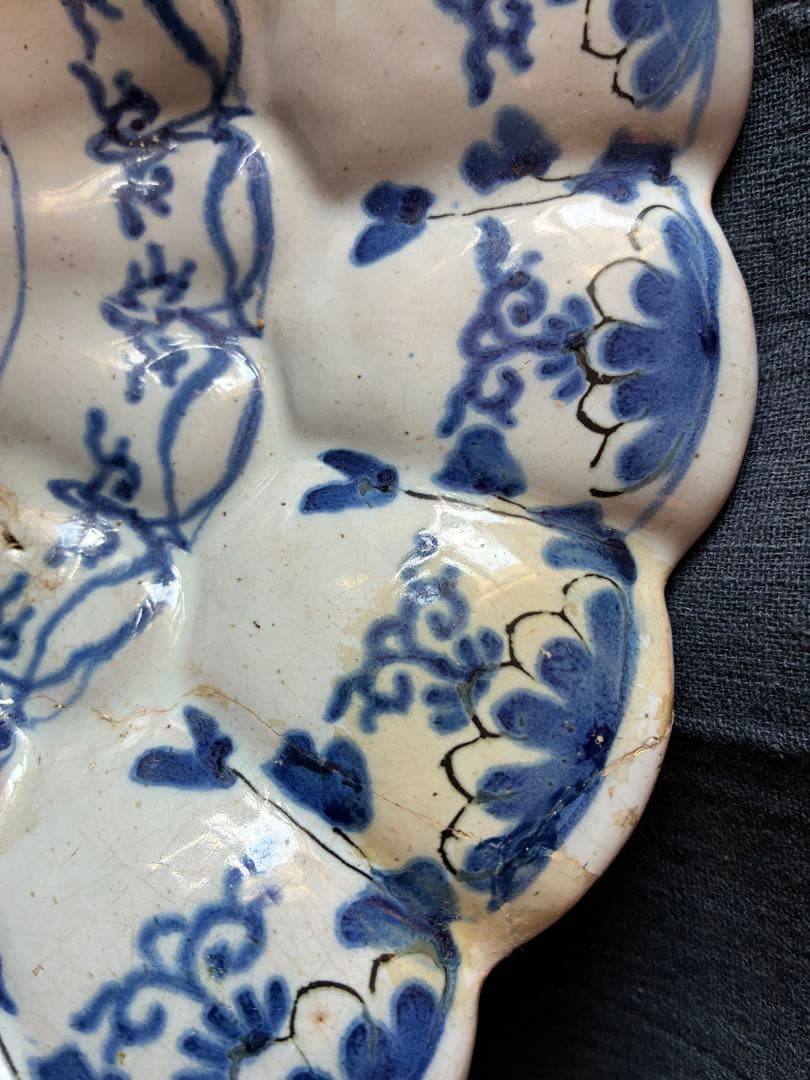 染付け花鳥文輪花大鉢　デルフト陶器　17世紀　オランダ　江戸時代初期