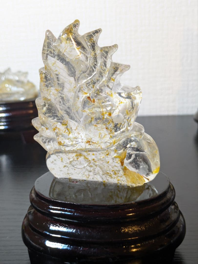 高品質✨　ライモナイトインクォーツ　九尾の彫り物