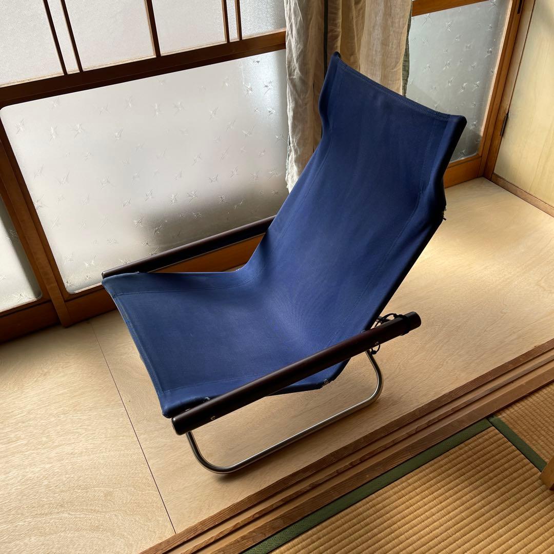 ニーチェア　Nychair Dark brownブルー　オットマンシート付き