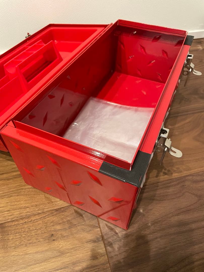 シュプリーム　ツールボックス